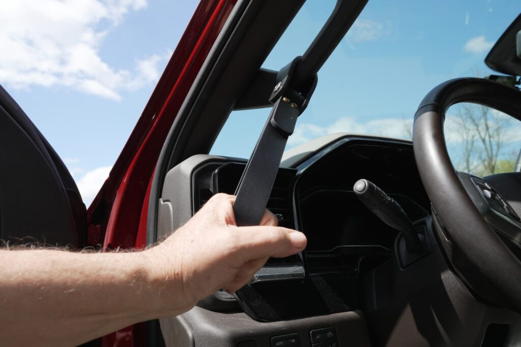 GiddyUpz Synthetic Strap